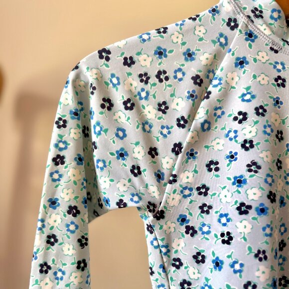 JCREW CREW CUTS SIZE 10 LONG SLEEVE RASH GAURD ONE PIECE SWIMSUIT BLUE FLORAL - Picture 6 of 12